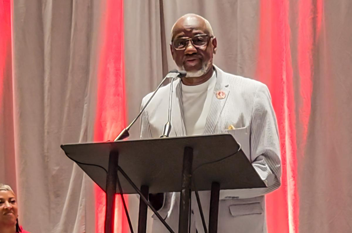 Dr. Mark Brown speaks at Atlanta Tuskegee Alumni Club Brunch