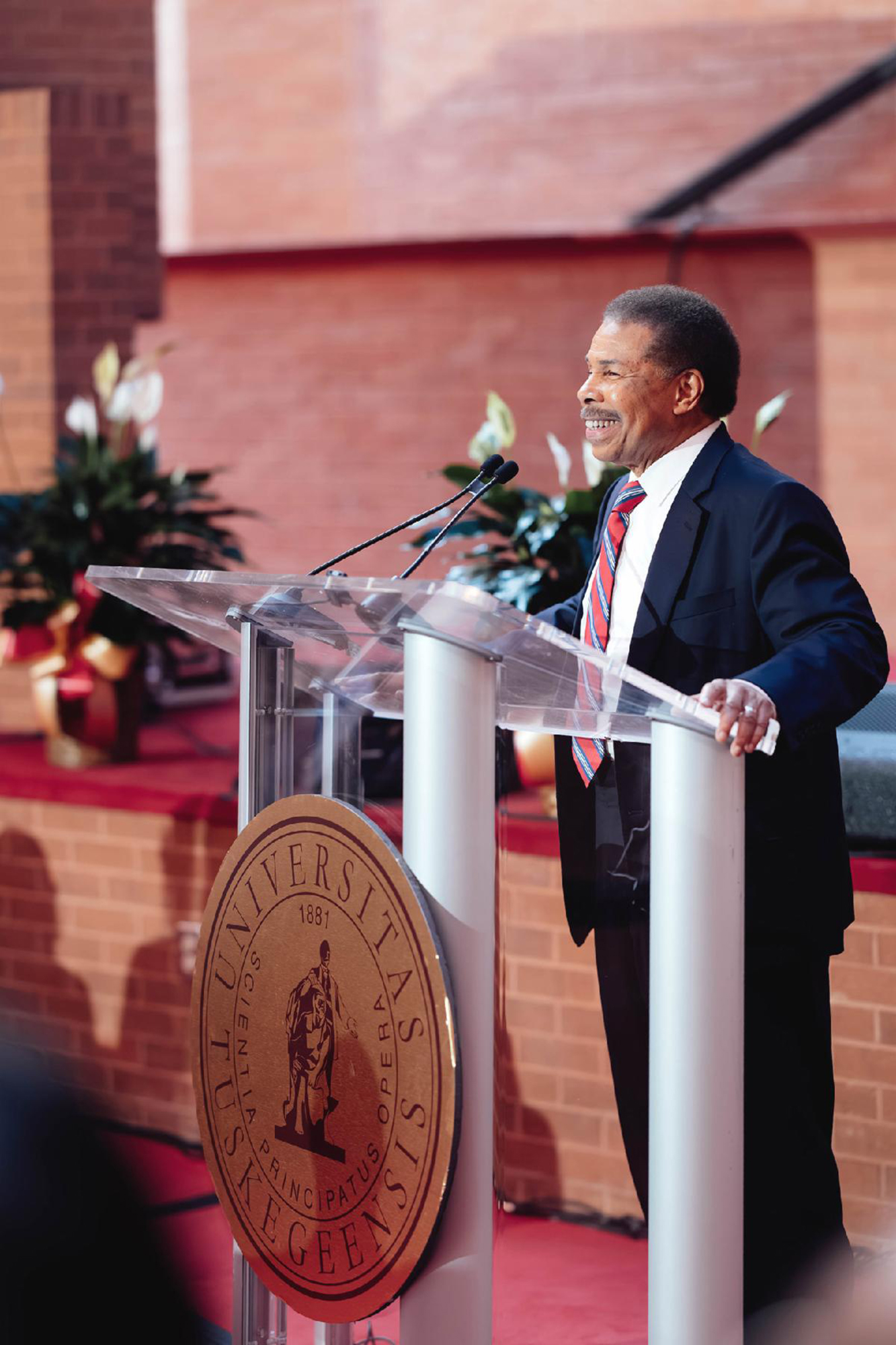 Dr. Bill Winston speaks in the TU Chapel